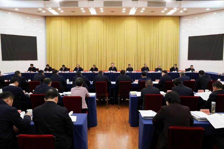 12月8日上午,省委常委会召开会议,省委书记王浩主持。潮新闻记者 李震宇 摄