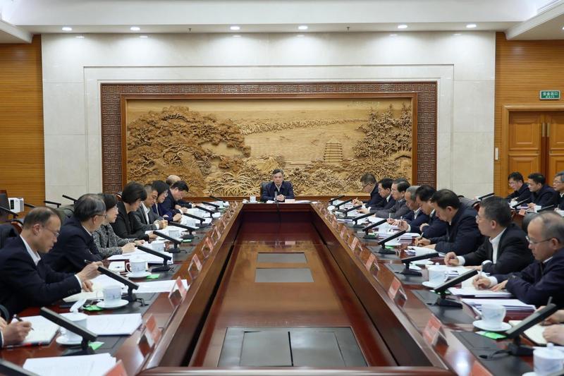 26日下午,省委副书记、省长、省委金融委员会主任刘捷主持召开省委金融委员会第三次全体会议。潮新闻记者 陆乐 摄