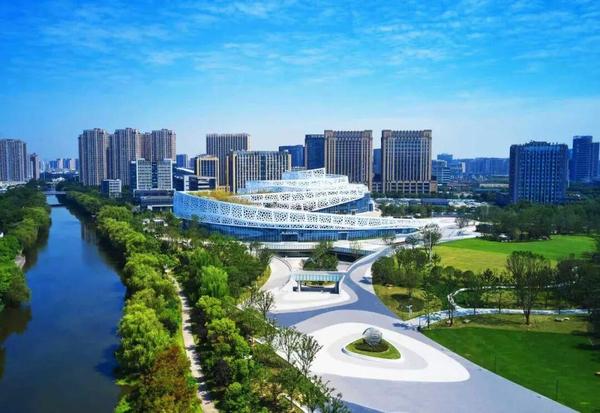 运河中央公园.jpg