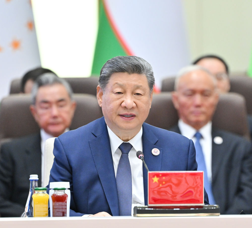 当地时间9月1日下午,国家主席习近平在比什凯克出席“上海合作组织+”会议并发表题为《共同倡导平等有序的世界多极化 实现更加公正合理的全球治理》的重要讲话。新华社记者 翟健岚 摄